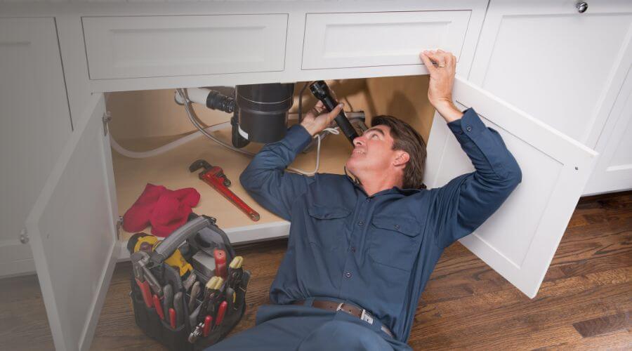 Local expert plumbing services in Victoria, IL